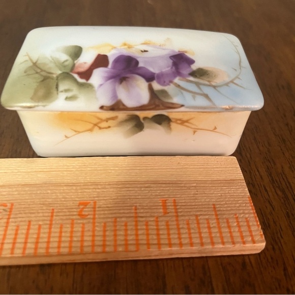 LEFTON vintage trinket box. - Picture 10 of 11